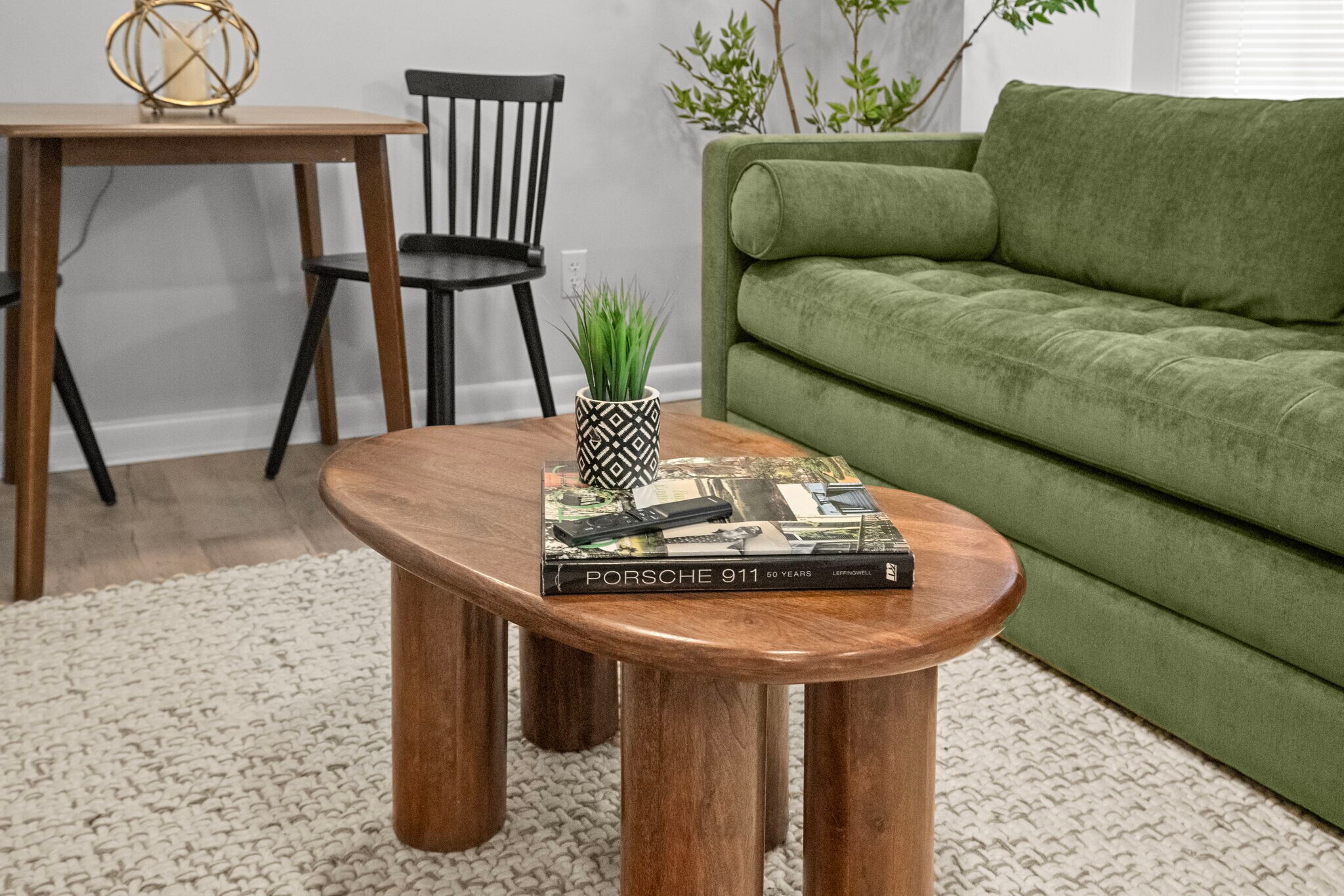 Building Photo - 149 E Main St