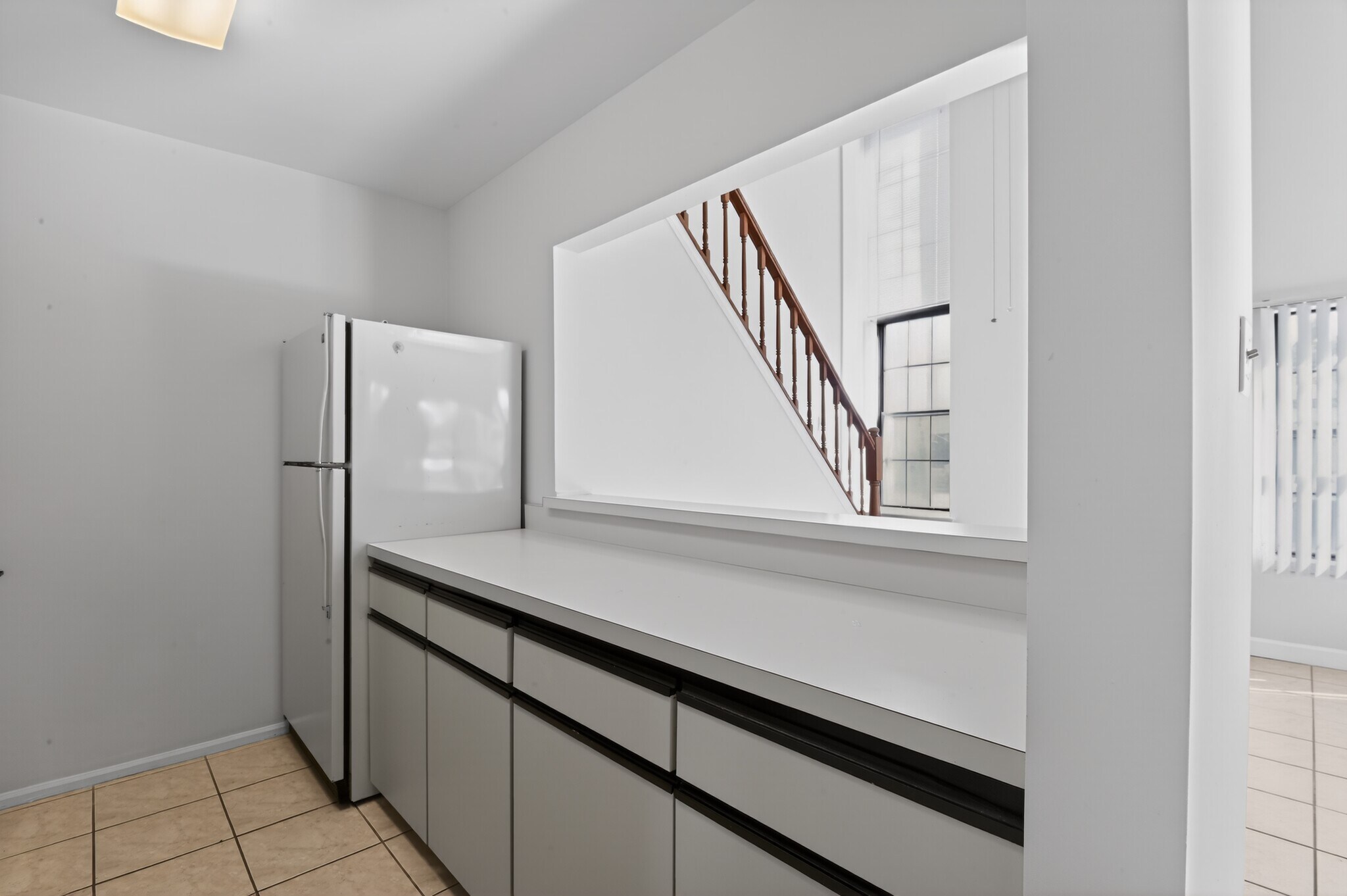 Building Photo - 2701 Canyon Ct