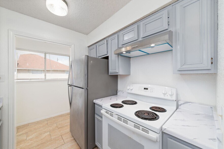 Building Photo - 1308 Brenda Ln