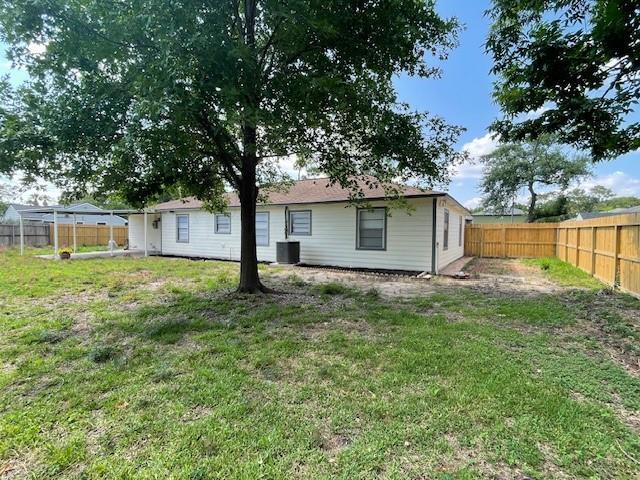 Building Photo - 10029 Hazelhurst Dr