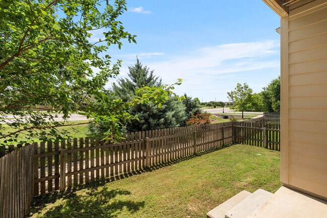 Building Photo - 18005 Pomelo Ln