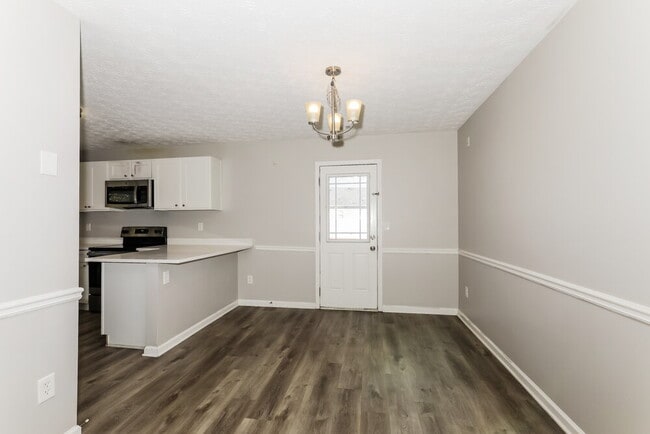 Building Photo - 3901 Alderwoods Dr