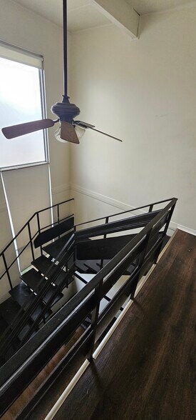 Building Photo - 824 N 70th St