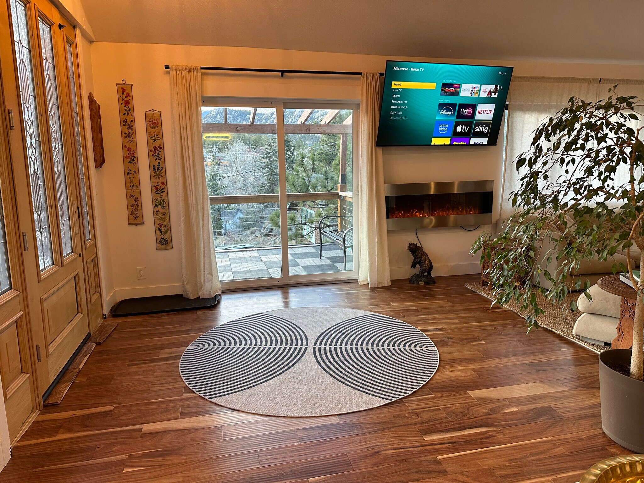 Building Photo - 230 Cyteworth Rd