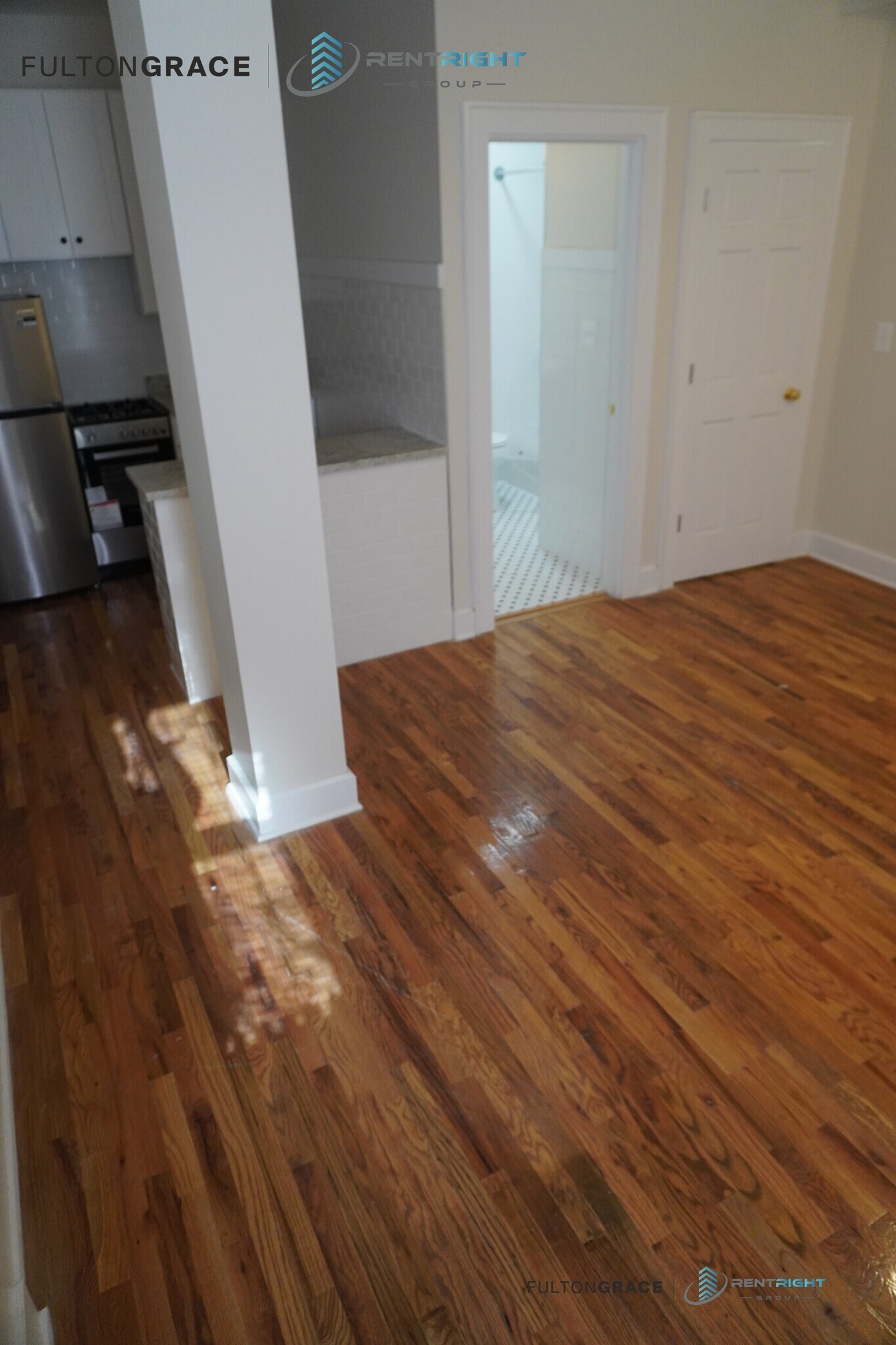 Building Photo - 2063 W Lawrence Ave