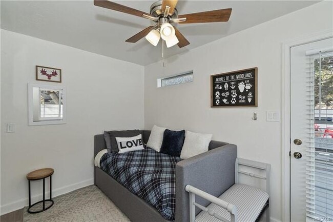 Building Photo - Move-In Ready 2 Bed / 2 Bath + Bonus Room & Den/Office