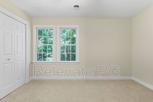 Building Photo - 1704 Clear Springs Cir
