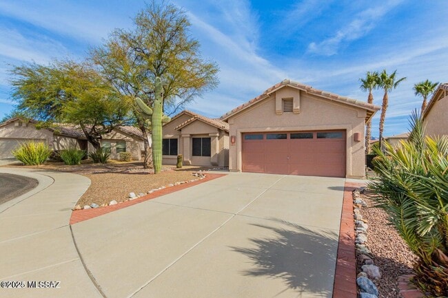 Building Photo - 9162 N Treasure Mountain Dr