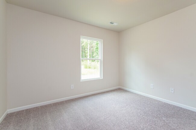 Building Photo - 2208 Cotton Dr