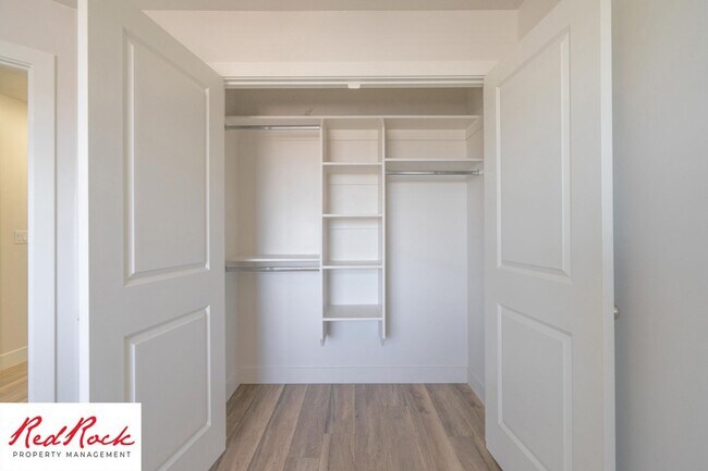 Building Photo - Newer Build! 3 Bedroom, 2.5 Bathroom with a 2 car garage!