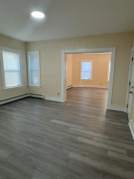 Building Photo - 23 Endicott St