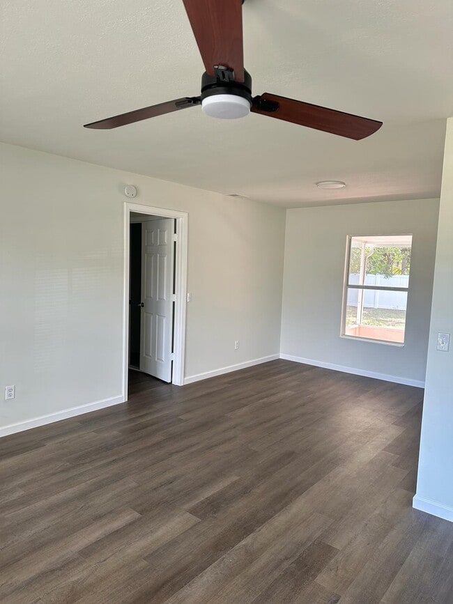 Building Photo - 2150 SW Biella Ave