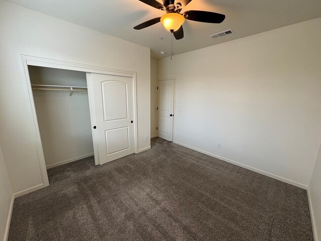 Building Photo - Home located in Ashton Park Move in Ready!...