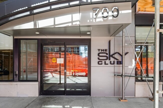 Building Photo - 700 1st St