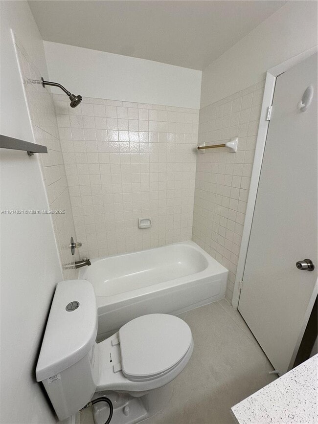 Building Photo - 5151 SW 121st Terrace