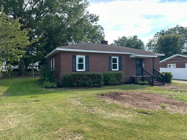 Building Photo - 1116 Cornelia Cir