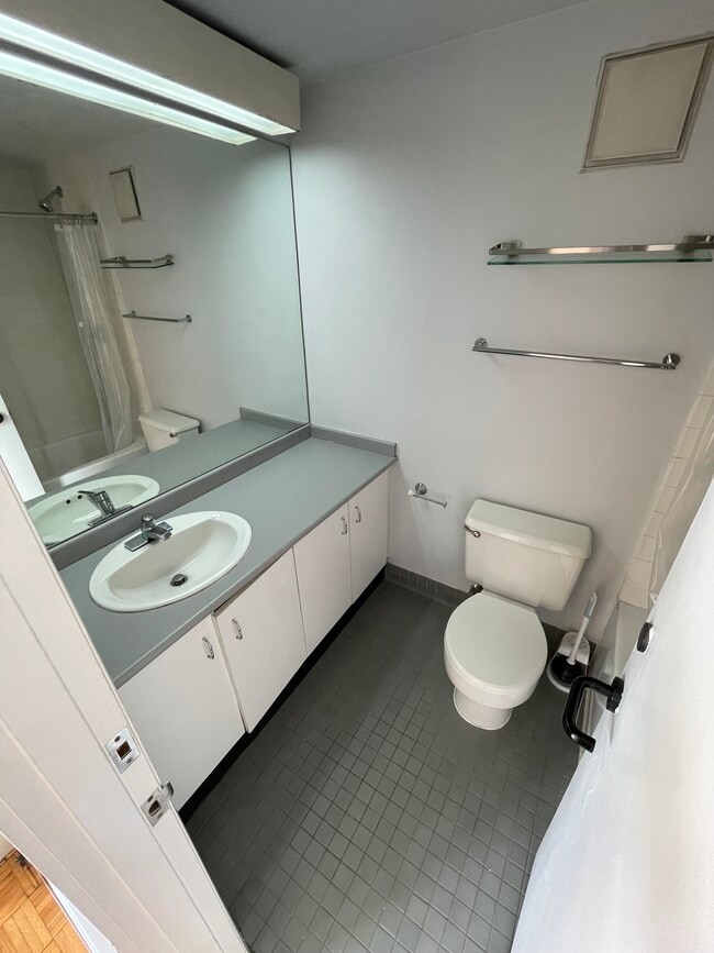 Building Photo - 102 Brookline Ave