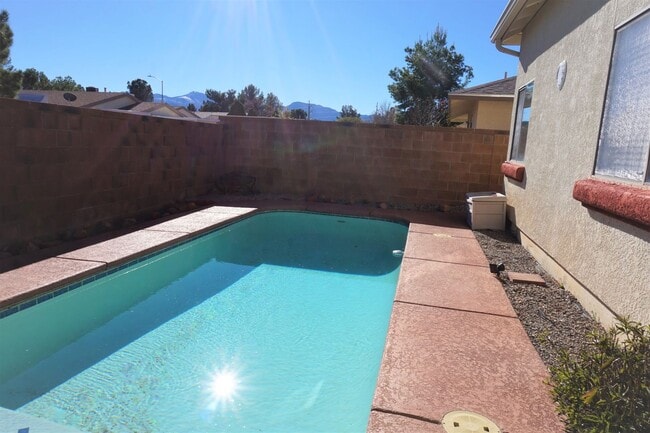 Building Photo - Mesa Verde home with a in Ground Pool