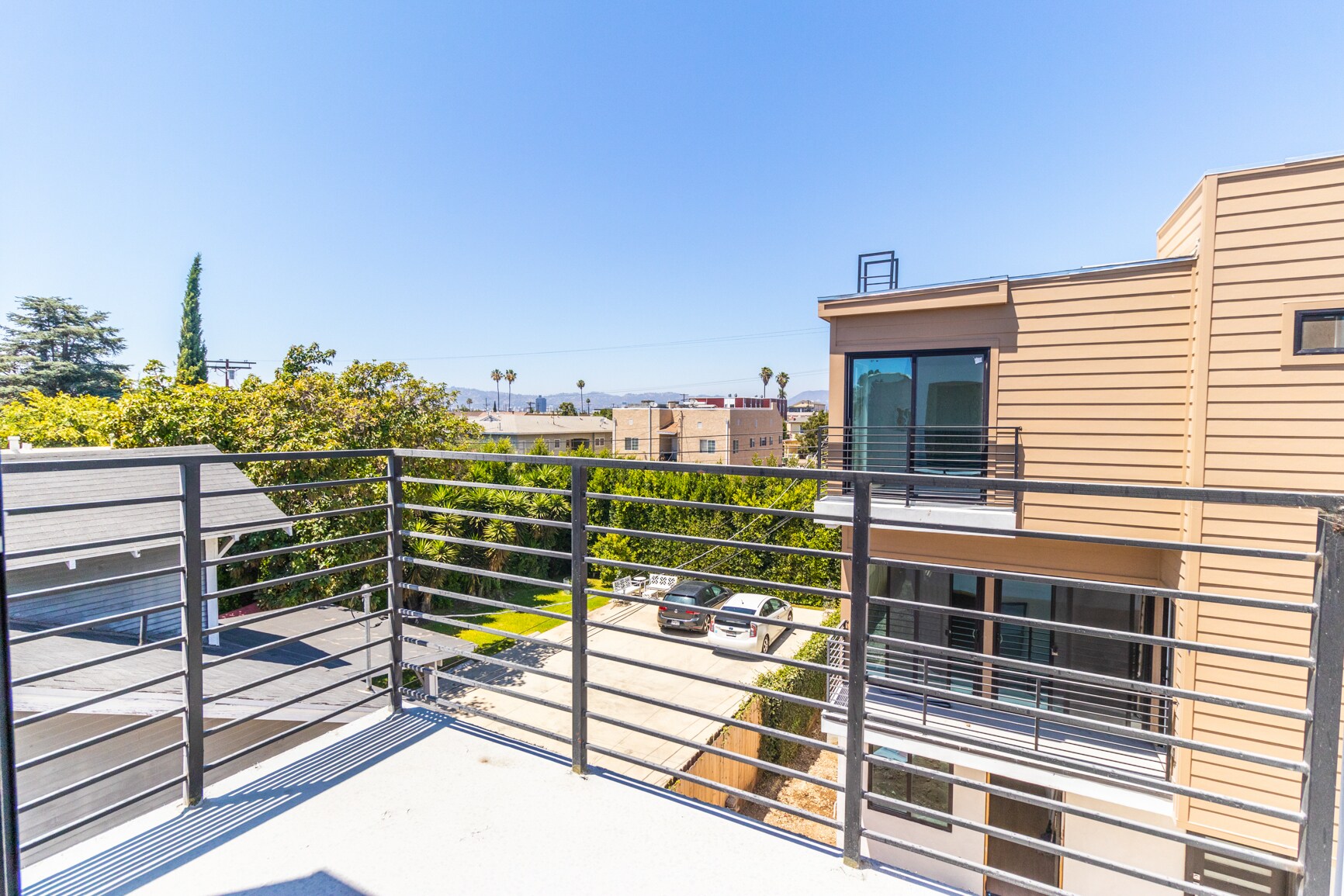 Building Photo - 4507 1/4 W 18th St