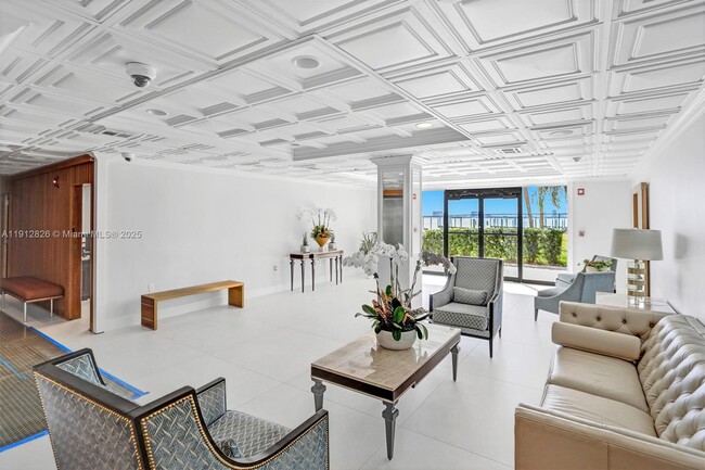 Building Photo - 11111 Biscayne Blvd