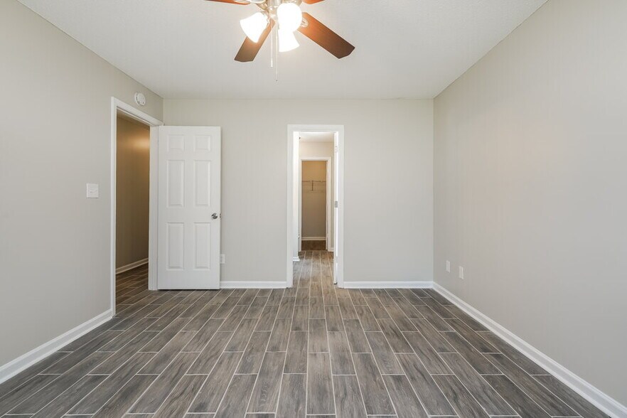 Building Photo - 2843 Warhorse Pl