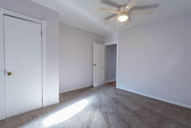 Building Photo - Available May 15!