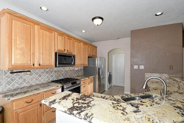 Building Photo - 107 Cove W