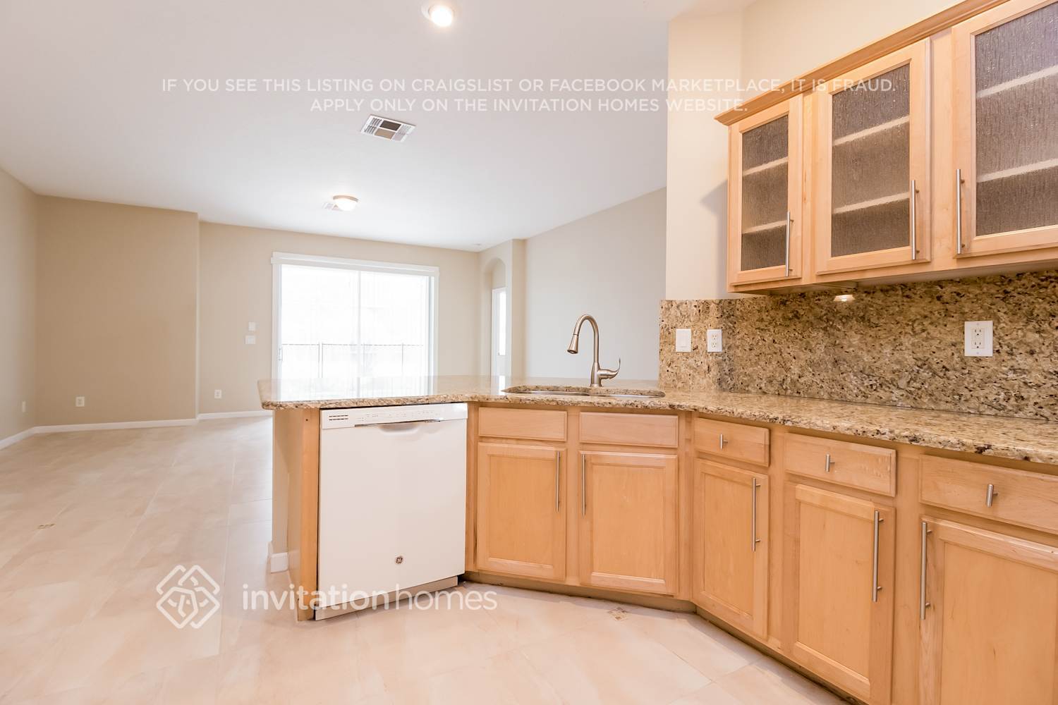 Building Photo - 8571 Lake Windham Ave