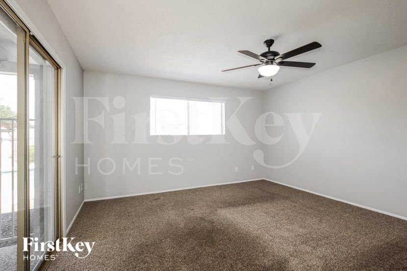 Building Photo - 4336 W Carol Ave