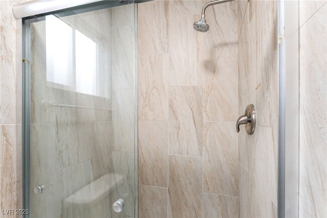 Building Photo - 2905 Kings Way