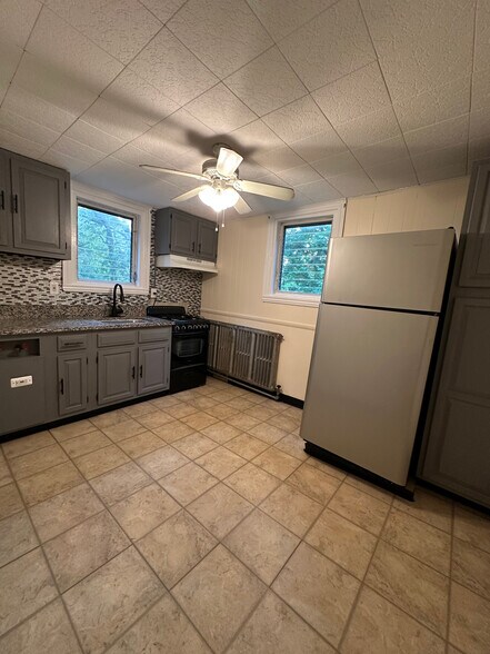 Building Photo - 114 Rosemont Ave