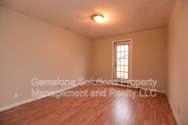 Building Photo - 4355 Central Valley Dr