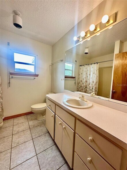 Building Photo - 709 S Lake Starr Blvd
