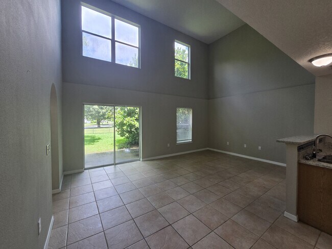 Building Photo - 405 Brooklet Cir