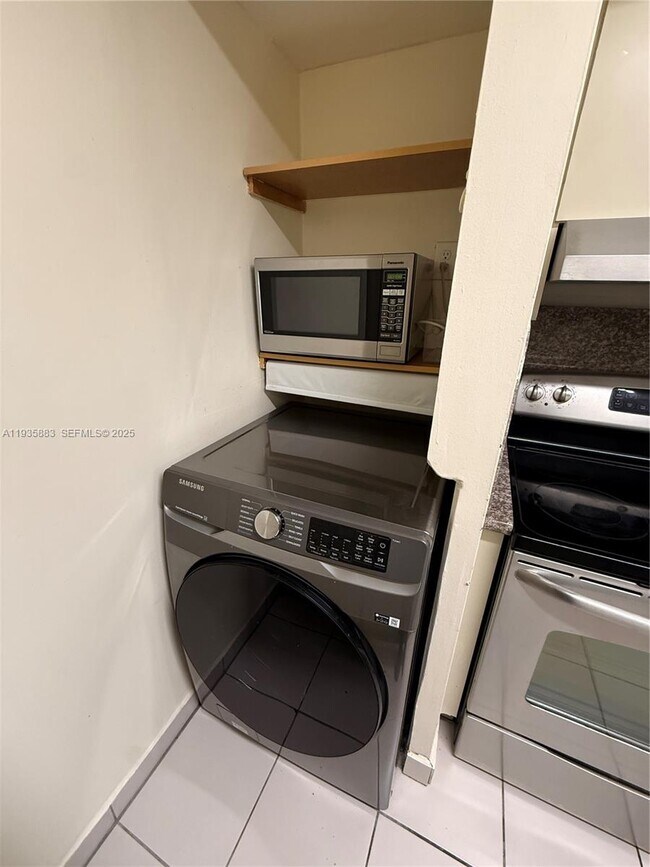 Building Photo - 5033 NW 7th St