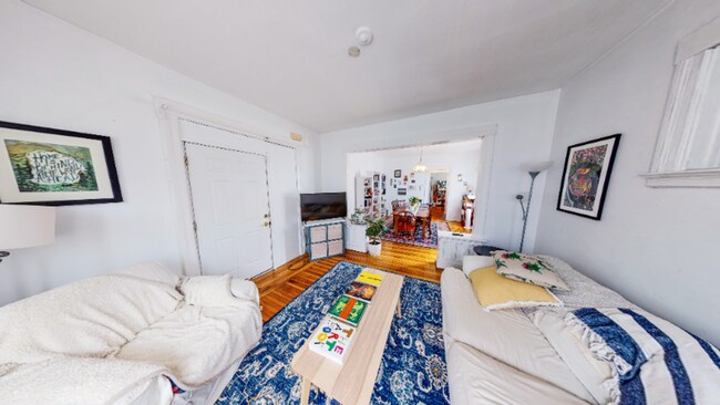 Building Photo - Large Science Hill 3BR with Dual Balcony A...