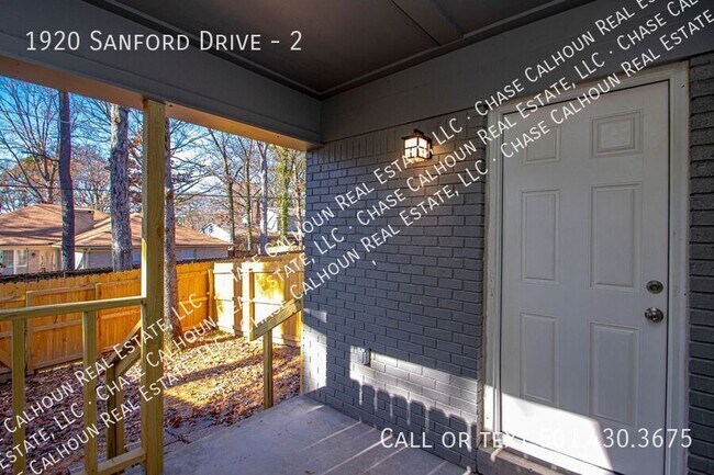 Building Photo - 1920 Sanford Dr