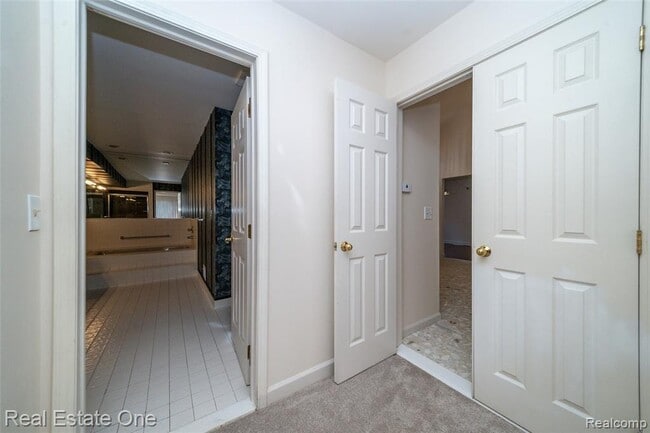 Building Photo - 37412 Legends Trail Dr