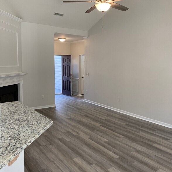 Building Photo - 2104 Baldwin Park Dr