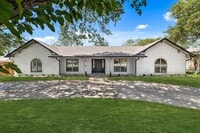 Building Photo - 14909 Hillcrest Rd