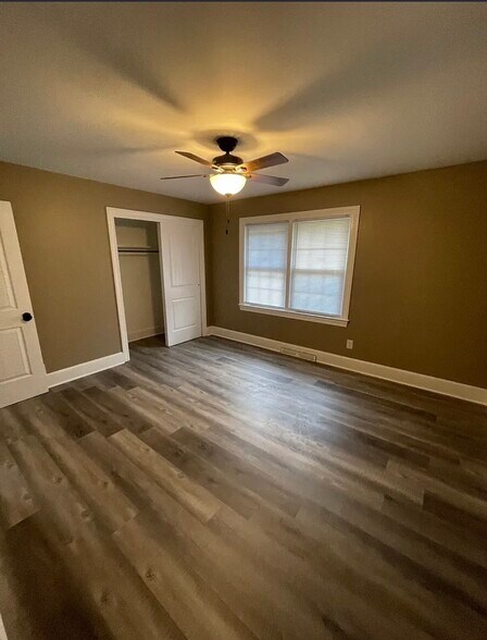 Building Photo - 1742 Beaumont Dr