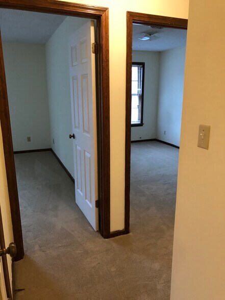 Building Photo - 117 Briarwood St