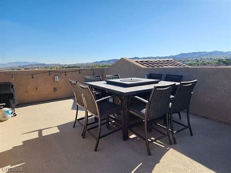 Building Photo - 300 Cadence View Way