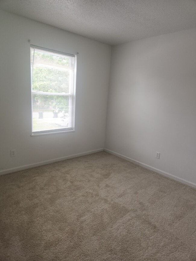 Building Photo - Cute and Cozy 2 Bedroom 1.5 Bath West Colu...
