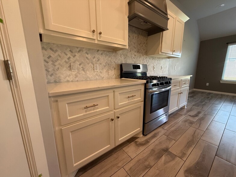 Building Photo - 12217 Brinley Reign Dr
