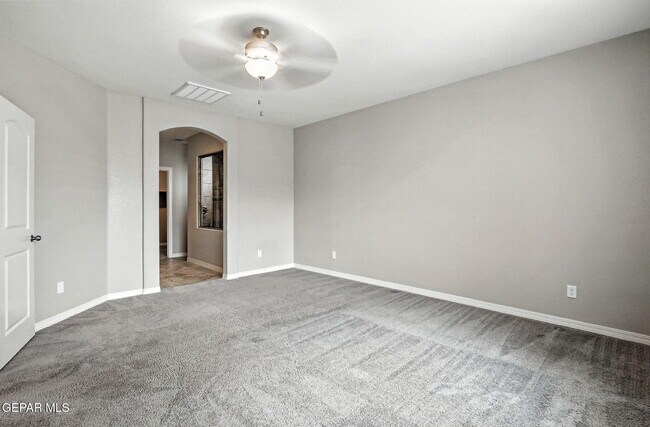 Building Photo - 12360 Desert Path Ct