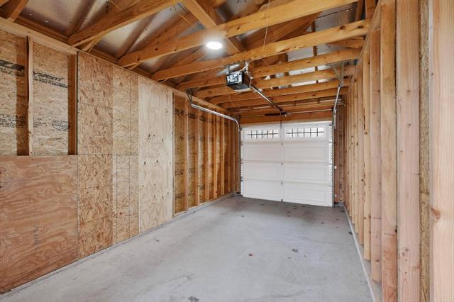 Building Photo - 1707 Mariposa Dr
