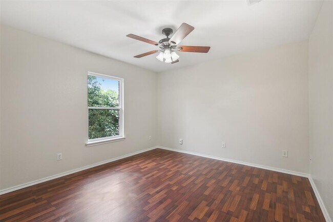 Building Photo - 8313 Steamline Cir