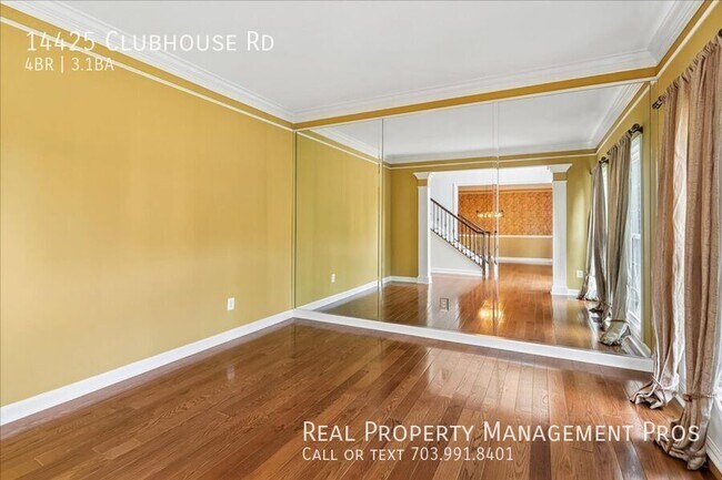 Building Photo - 14425 Clubhouse Rd