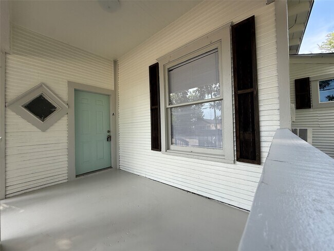 Building Photo - 7427 Avenue I
